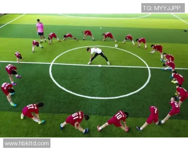 发光球星足球创新设计引领夜间赛事新潮流照亮未来运动场景 发光球星足球创新设计引领夜间赛事新潮流照亮未来运动场景