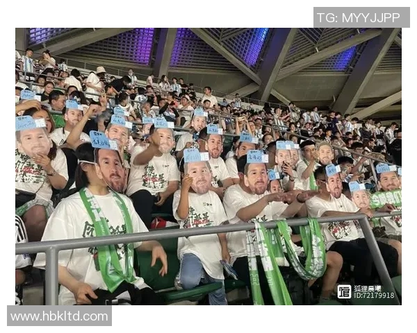 足球巨星亲历追星时刻 从偶像崇拜到并肩作战的奇妙经历 足球巨星亲历追星时刻 从偶像崇拜到并肩作战的奇妙经历