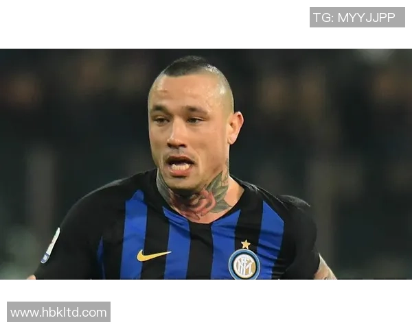 铁血硬汉足球巨星燃烧绿茵场谱写不屈斗志与荣耀传奇 铁血硬汉足球巨星燃烧绿茵场谱写不屈斗志与荣耀传奇